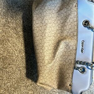 Don’t need it anymore only used once or twice good condition no rips or tears